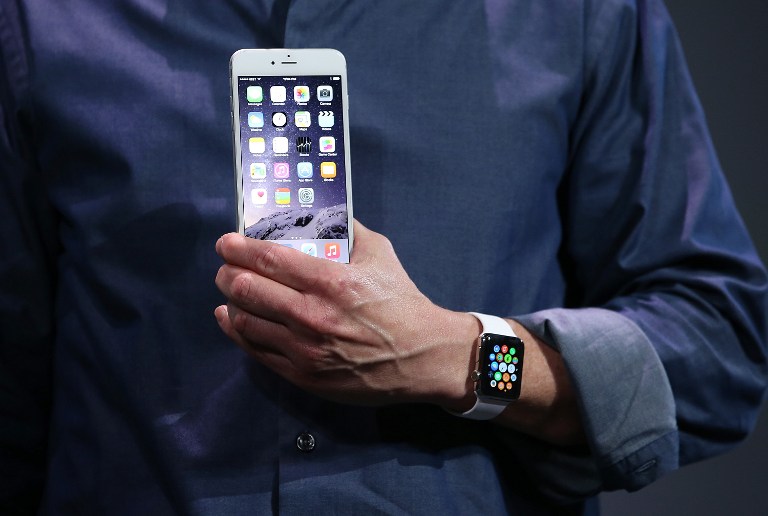 Apple lanza su esperado reloj inteligente