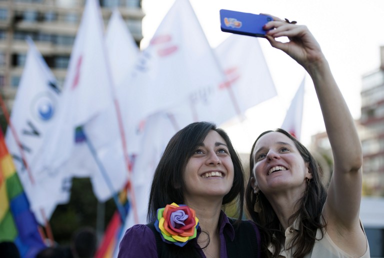 Chile aprueba uniones civiles para homosexuales