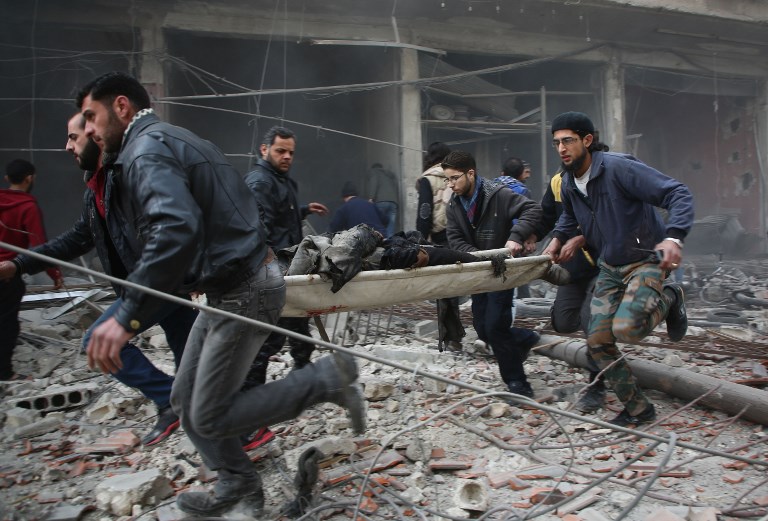 Siria: un bombardeo contra un grupo rebelde deja 35 fallecidos