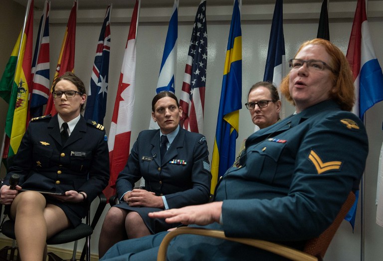 Militares transexuales piden el fin del tabú en el ejército