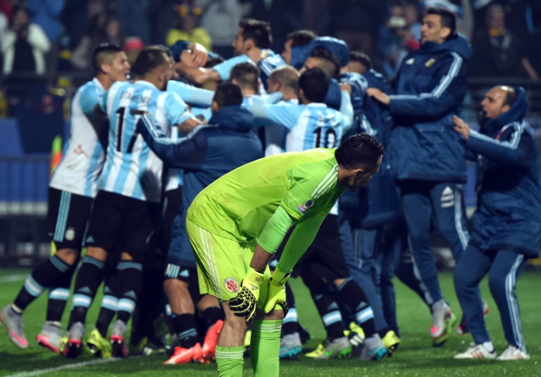 Argentina de Messi llega a semis en un partido de infarto con Colombia en Copa América