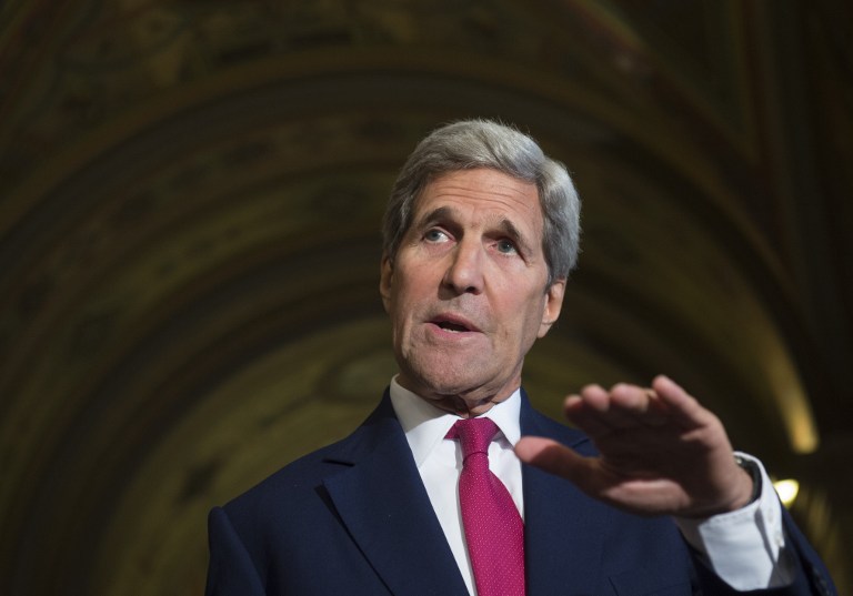 John Kerry dice que EEUU recibirá más refugiados sirios