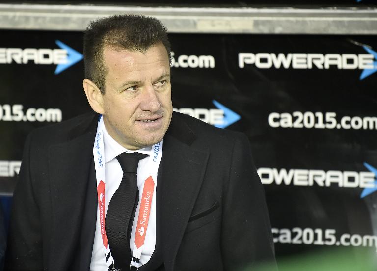 ¿Si Dunga creyera en el &quot;jogo bonito&quot;, tendría con qué?