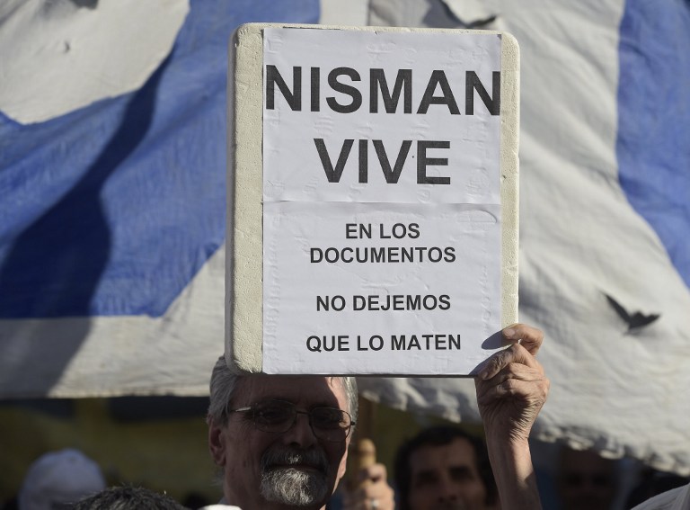 Hallan ADN que no corresponde a Nisman en su casa y buscan identificarlo