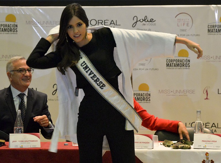 Santos designa a Miss Universo embajadora de Colombia contra desnutrición infantil