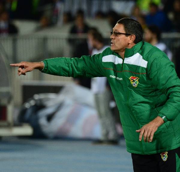 Bolivia rescinde contrato de seleccionador Mauricio Soria