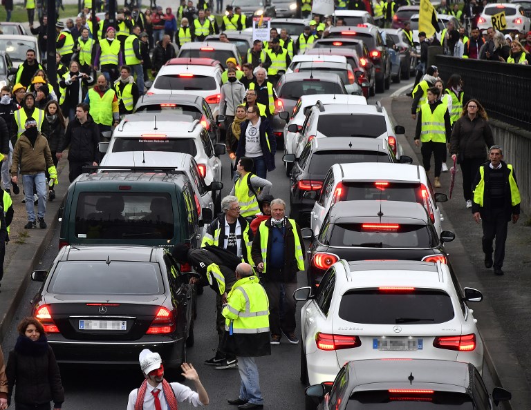 &quot;Chalecos amarillos&quot; vuelven a las calles en Francia