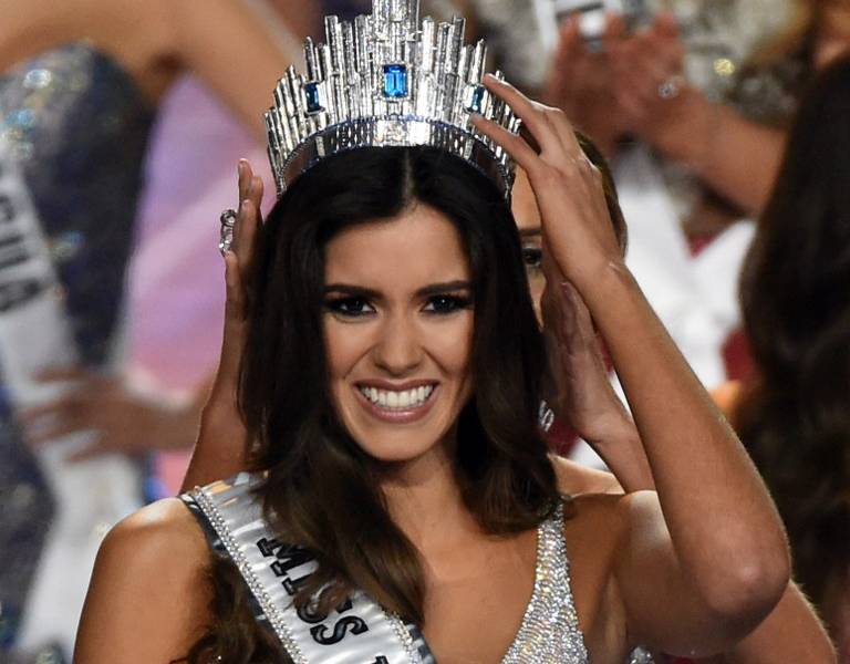 La colombiana Paulina Vega es la nueva Miss Universo