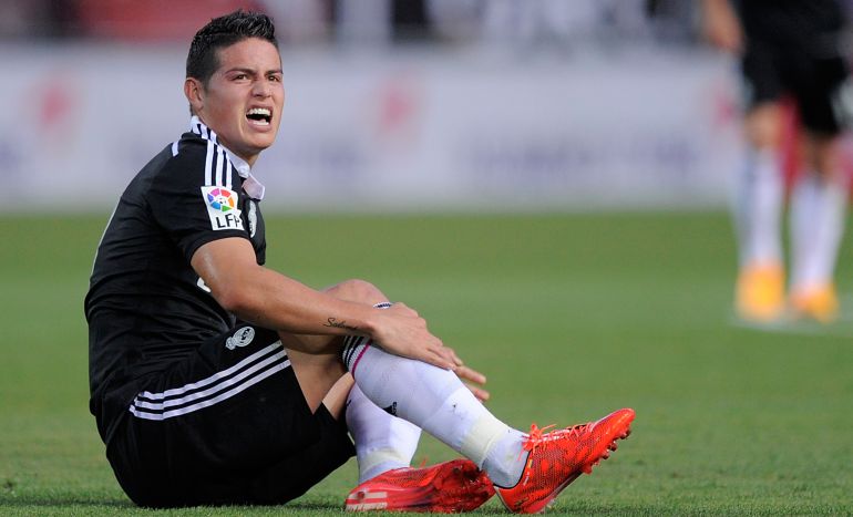 James Rodríguez sufre una &quot;sobrecarga&quot; en su pierna derecha