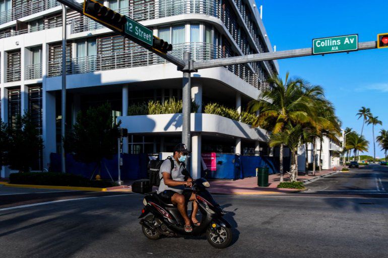 Multas de hasta USD 500 por no llevar mascarilla en Miami