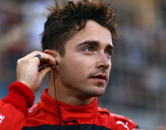Leclerc dominó una jornada en la que su compañero Carlos Sainz, que lo había secundado en el primer ensayo.
