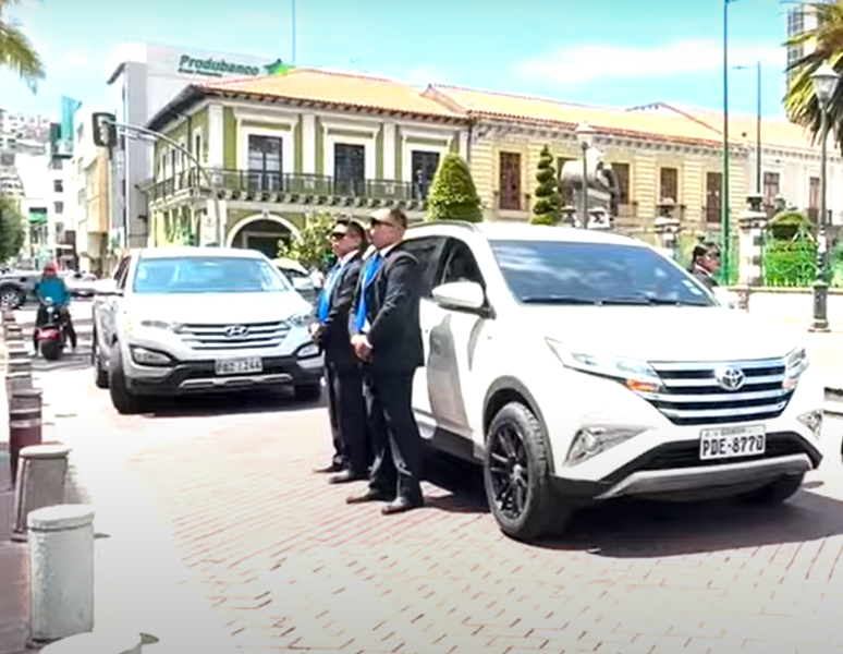 Los agentes custodian a autoridades, además de los 16 binomios presidenciales para las elecciones 2025 en Ecuador.