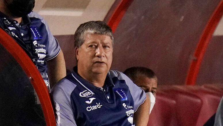 Hernán Gómez abandona el banquillo de la selección de Honduras