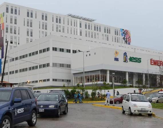 Imagen de archivo de un hospital del IESS, ubicado en Los Ceibos, en Guayaquil.