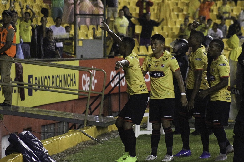 BSC golea a América de Quito con triplete de Fidel