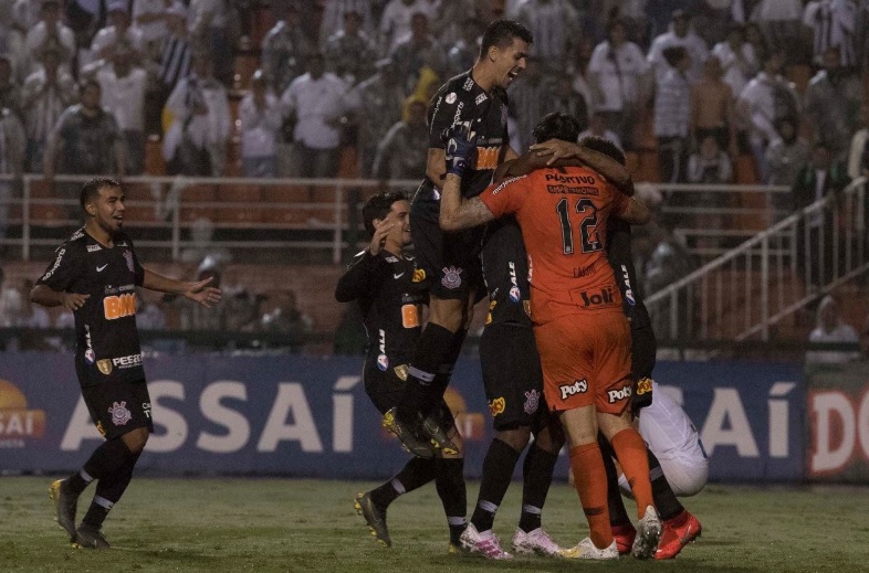 Corinthians clasifica a la final del torneo Paulista