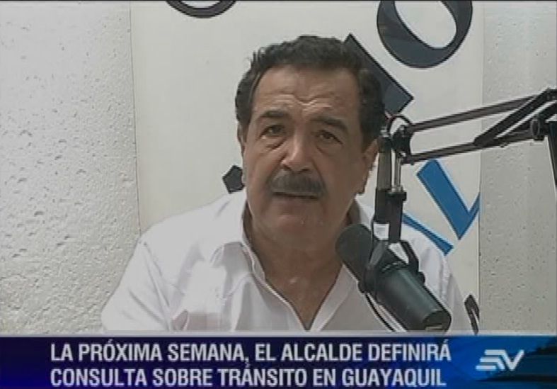 Nebot apoya consultas populares sobre el tránsito y enmiendas constitucionales