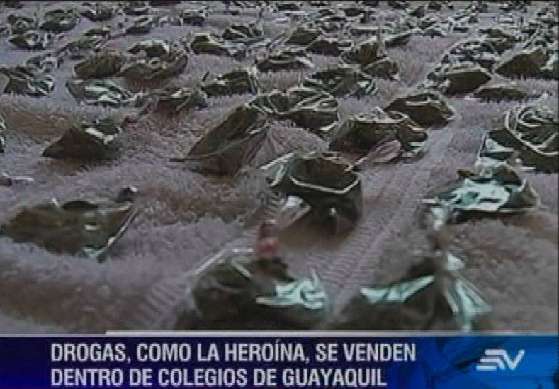 ¿Cómo opera el microtráfico en las afueras de centros educativos del país?