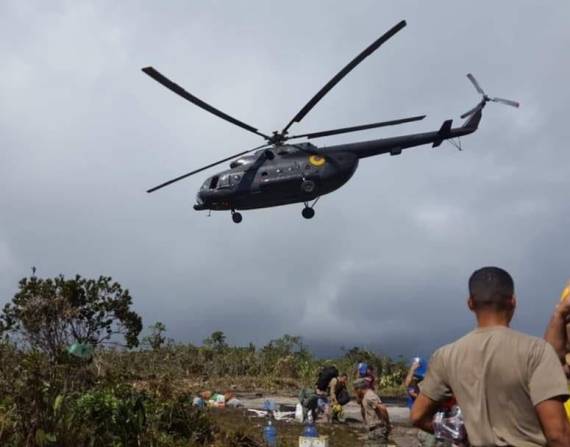 La lluvia y el espesor de la selva complican el rescate de las víctimas mortales del accidente de helicóptero en Pastaza