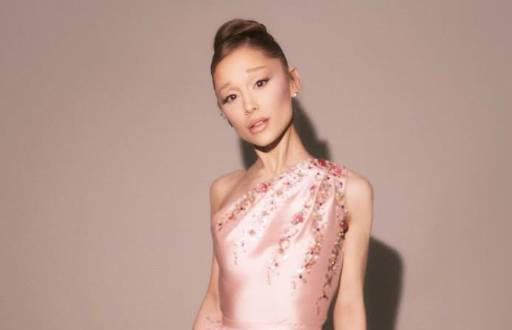 Ariana Grande en la premier de los premios Óscar.