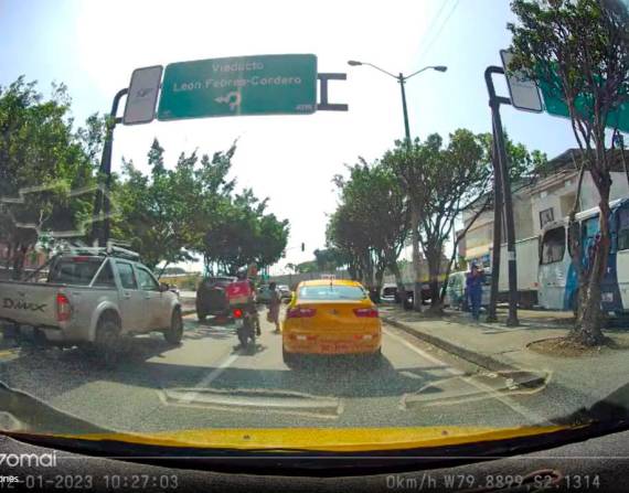 Captura de video del accidente de tránsito en Sauces 9, nortede Guayaquil
