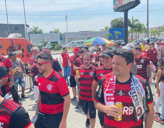 Ingreso de hinchas de Flamengo al estadio de Barcelona se realizó con tranquilidad, según Policía