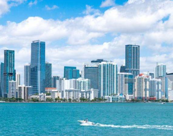 Miami está atrayendo muchos nuevos residentes, tanto de dentro como de fuera de Estados Unidos.
