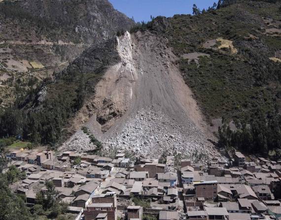 El deslizamiento provocó daños en 57 viviendas.