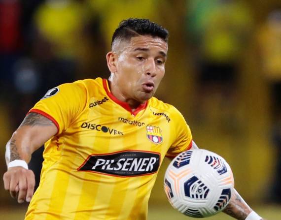 Mario Pineida, lateral ecuatoriano que militó en BSC.