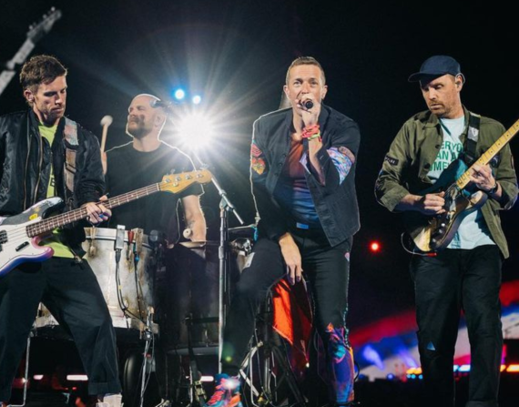 ¿Coldplay en Ecuador?, conoce lo que han realizado sus fans para traer a la banda al país de los cuatro mundos.