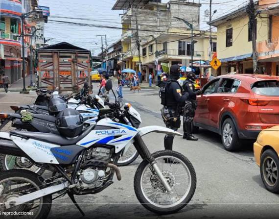 Imagen netamente referencial sobre policías en servicio motorizado.