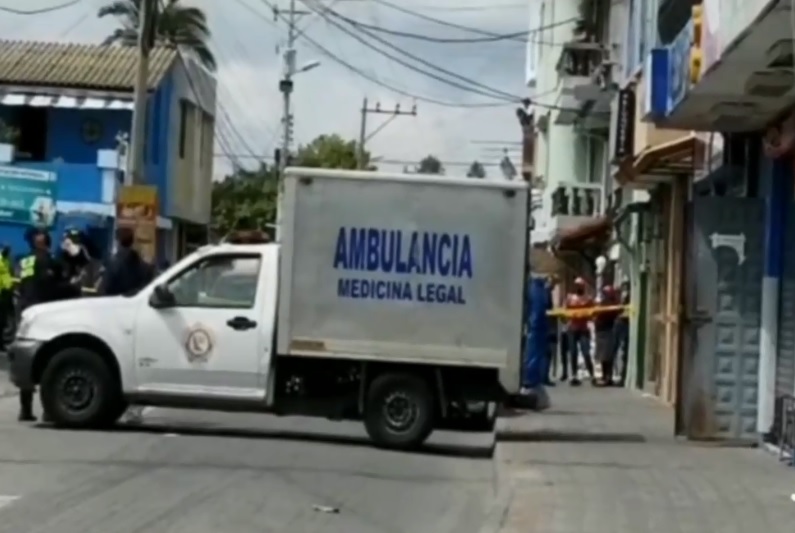 Quito: hallan cadáveres de dos niños y un adulto en Pifo