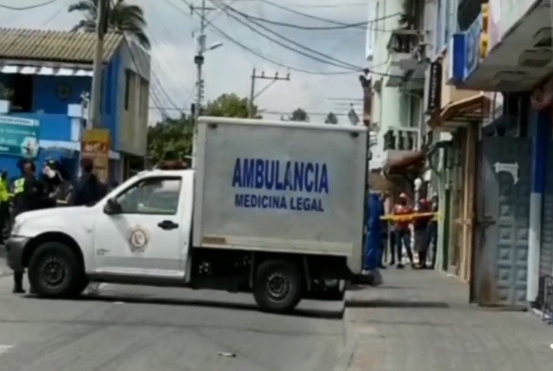 Quito: hallan cadáveres de dos niños y un adulto en Pifo