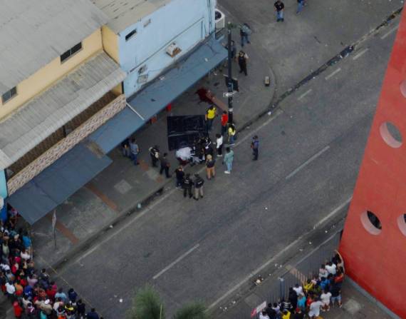 Imagen aérea de la masacre en Peca, Pascuales, donde siete personas fueron asesinadas la mañana de este martes 10 de junio.