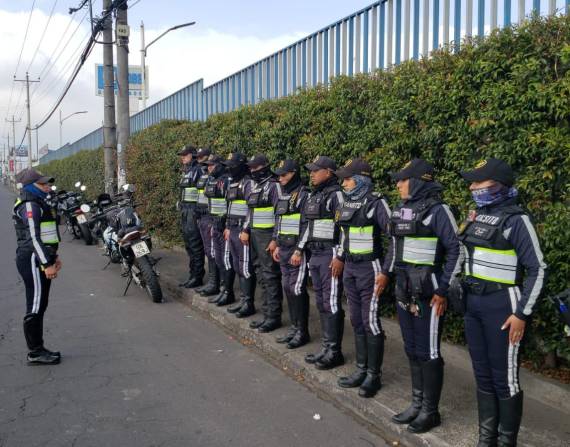 1 268 funcionarios de la AMT se encargarán de coordinar los cierres viales por Fiestas de Quito.