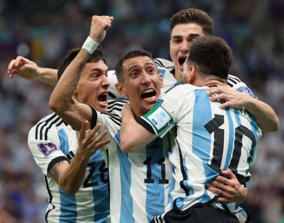 Argentina, celebrando uno de los dos goles.