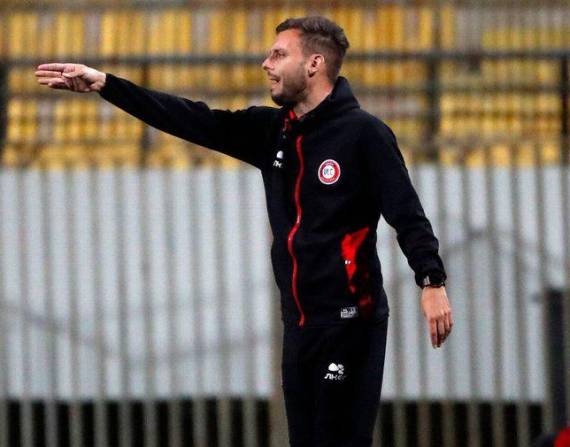 Anselmi fue el asistente técnico de Miguel Ángel Ramírez, entrenador que le llevó al IDV a conquistar de la Copa Sudamericana.
