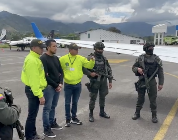Wilder Emilio Sánchez Farfán, alias 'Gato Farfán', narcotraficante ecuatoriano requerido para fines de extradición fue capturado en Pasto, en Colombia.