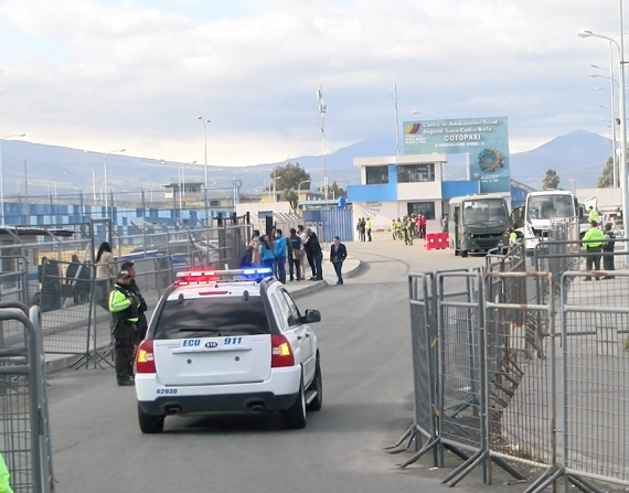 Ante los incidentes registrados entre los reos, equipos tácticos de la Policía ingresaron a las instalaciones penitenciarias.