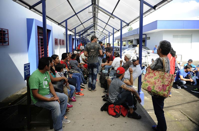 Una docena de países latinoamericanos discutirán solución a migración cubana