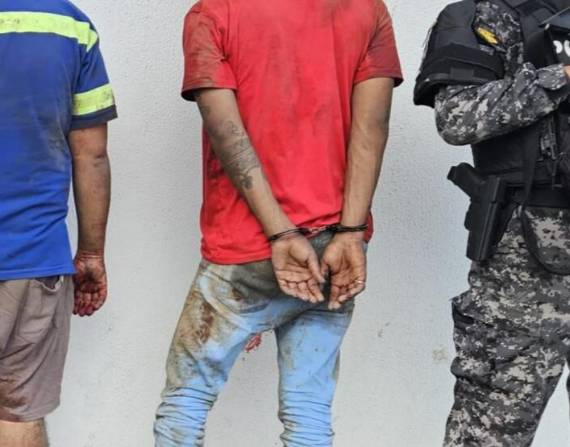 Foto de hombre deenido por el asesinato de un policía en el norte de Guayaquil.