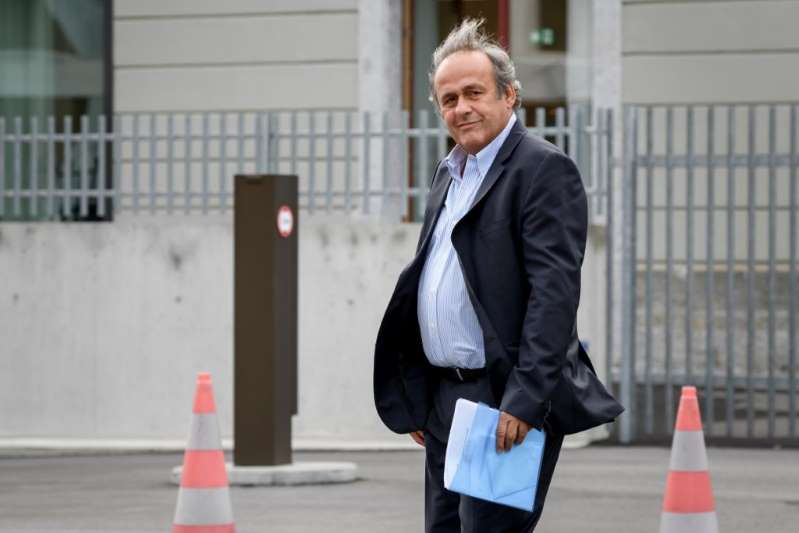 Platini es indagado en Suiza por pago de 2 millones