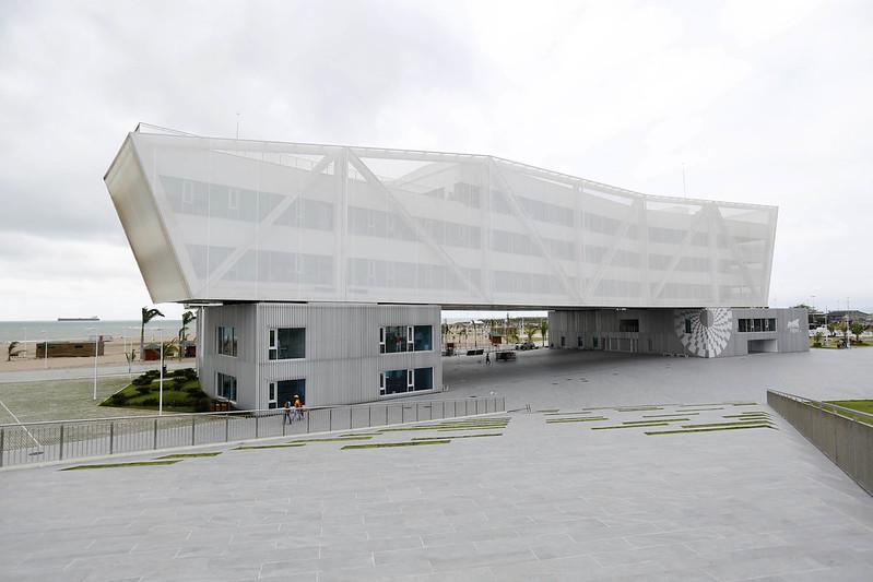 Exteriores del edificio de oficinas de Flopec en Las Palmas, Esmeraldas