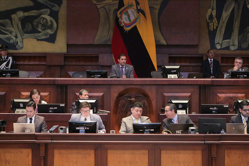 En suspenso, designación de autoridades de comisiones