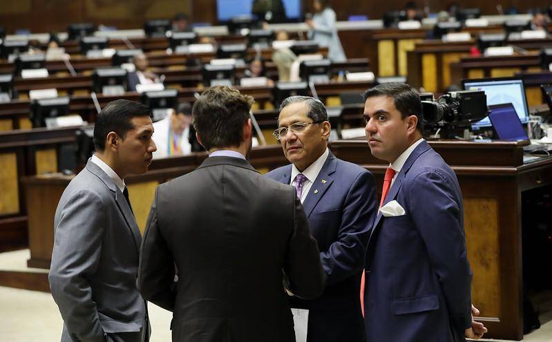 Los socialcristianos perdieron cuatro legisladores en los días previos al juicio político a Lasso, por desacuerdos internos.