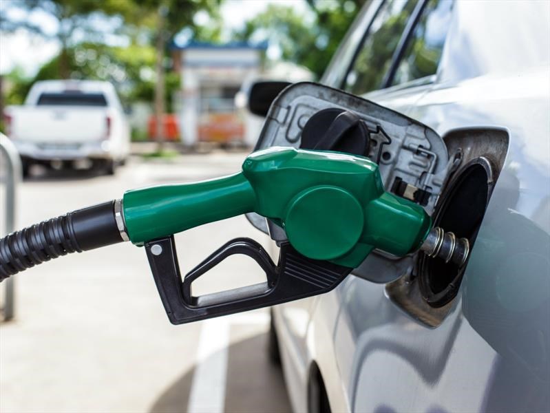 Precios definidos de gasolinas y diésel en Ecuador