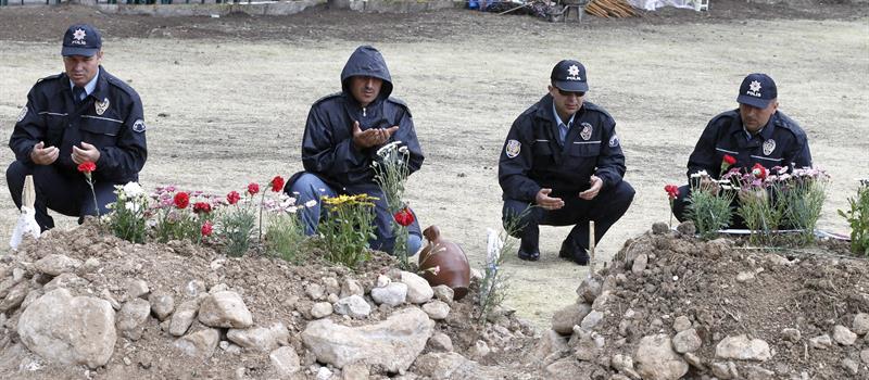 La tragedia minera con 301 muertos deja una Turquía dividida