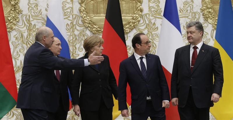 Tensas negociaciones en Minsk para intentar alcanzar la paz en Ucrania
