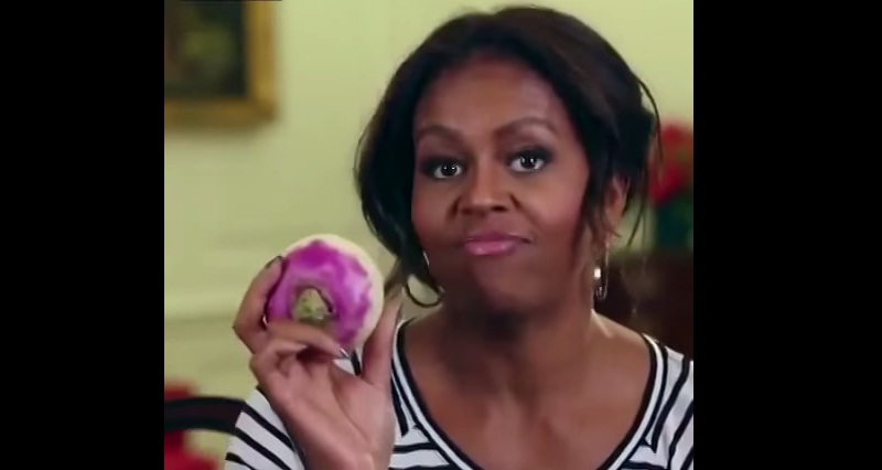 El video de Michelle Obama bailando con un nabo que se volvió viral