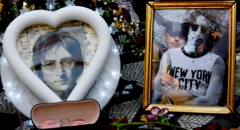 Nueva York recuerda a John Lennon en el 35 aniversario de su asesinato